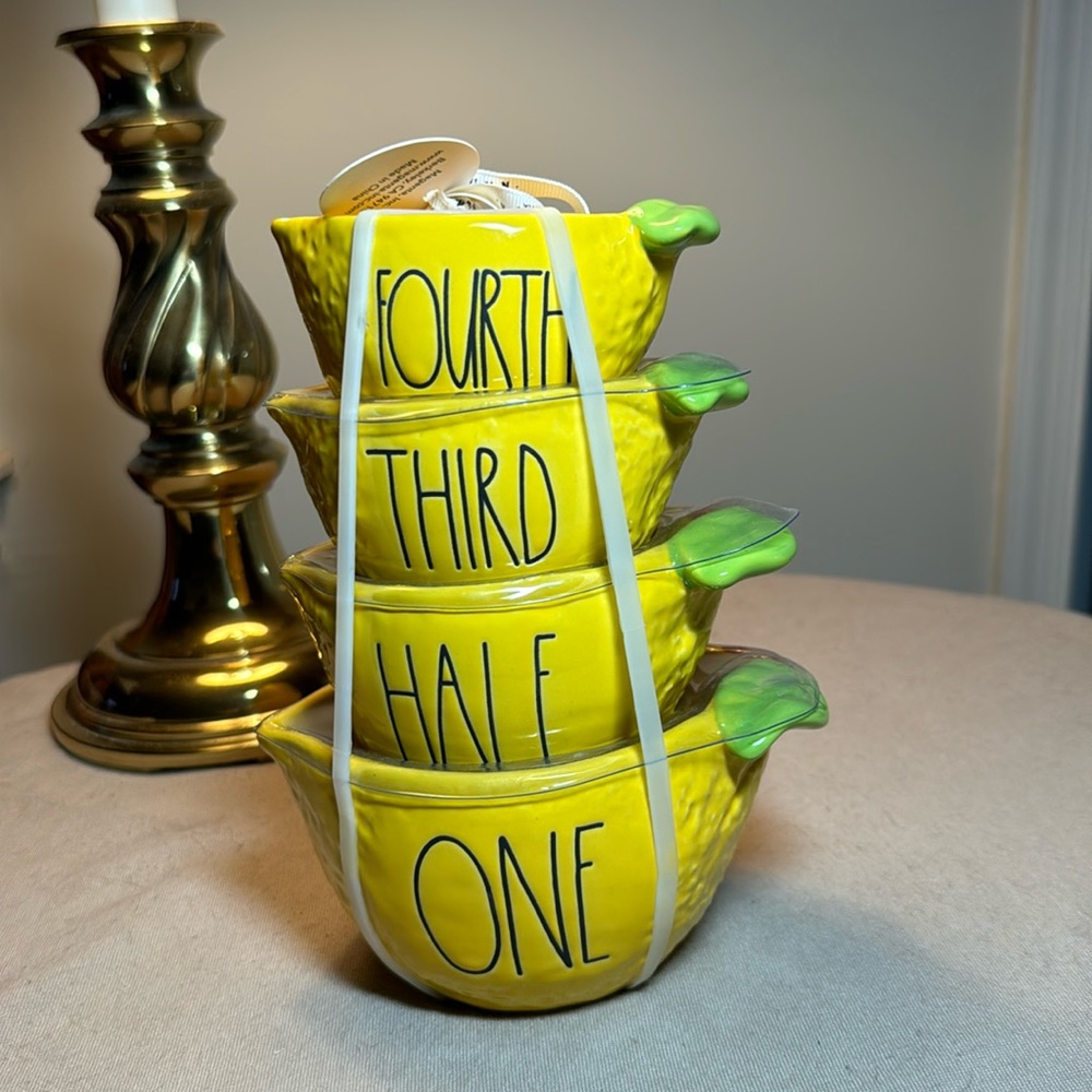 Rae Dunn Lemon measuring cups